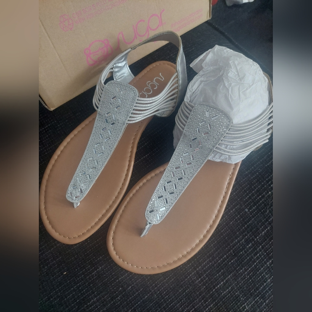 NIB Sugar Bernice sandals silver size large‎